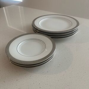 Nikko Ceramics White and Silver Dinnerware Set of 7 pieces